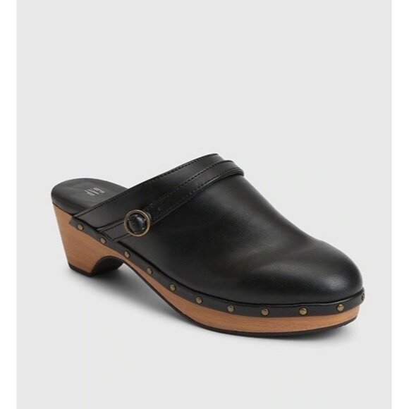 Gap Faux Leather Clogs Womens 7 Black Studded Minimalist - Picture 1 of 10